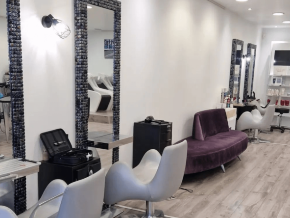 Salon de coiffure moderne à vendre à Thoiry