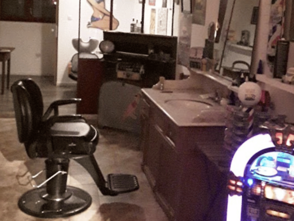Salon de coiffure à vendre à Caussade