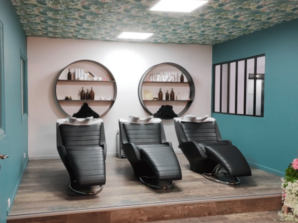 Salon de coiffure à vendre à Angers, 110 m²,