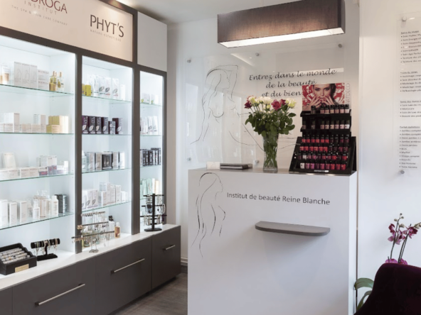 Institut de beauté lumineux et fonctionnel, exploité depuis 32 ans dans un quartier dynamique. 4 cabines, CA 150K€ HT, loyer 1653€/mois. À vendre 120 000€.