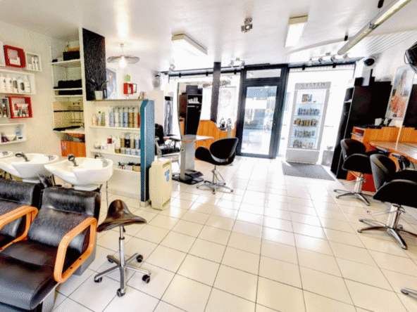 Salon de coiffure mixte à vendre à Châtellerault