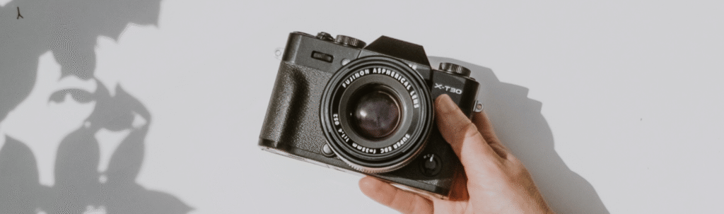 Des photos bien pensées augmentent la valeur perçue de votre salon de coiffure. Découvrez les angles qui attirent vraiment les repreneurs.