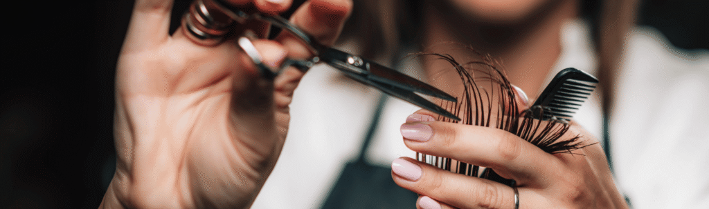 Vente de salon de coiffure bloquée ? Découvrez comment relancer la vente, attirer des acheteurs sérieux et valoriser votre fonds de commerce.