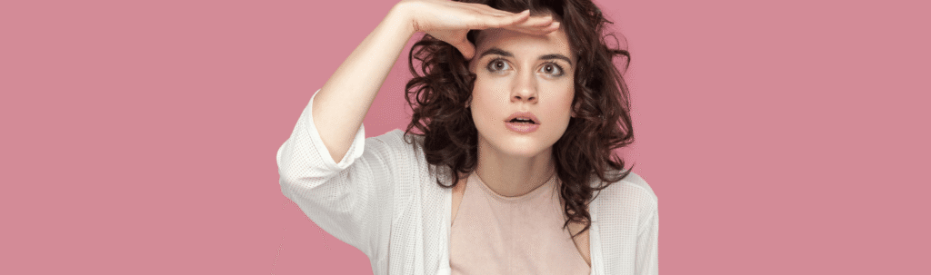 Découvrez les critères clés que les clients observent avant de choisir un salon de coiffure et optimisez votre attractivité pour les séduire.