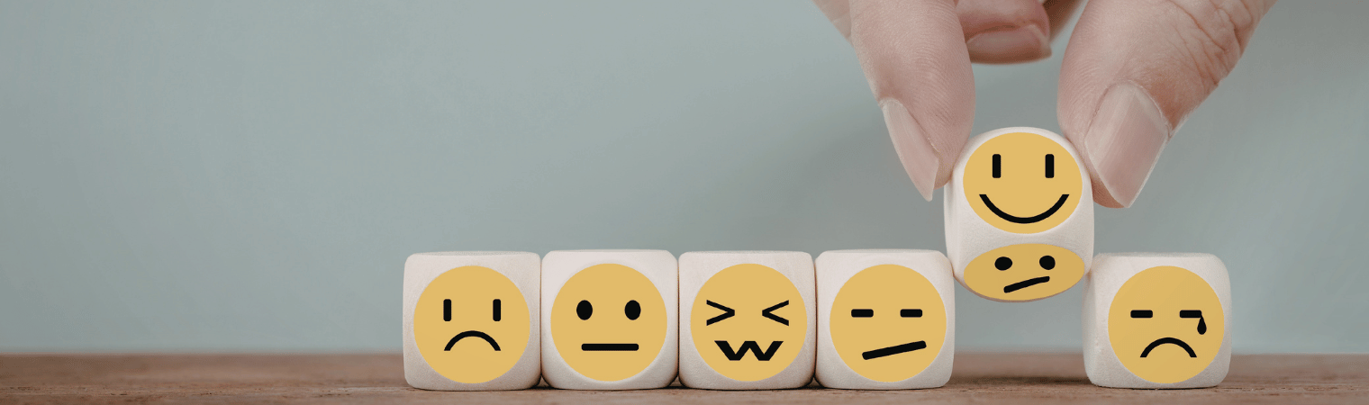 Respirez calmement, puis marquez une pause, ensuite concentrez-vous sur les faits, et enfin préparez soigneusement vos réponses à l’avance.