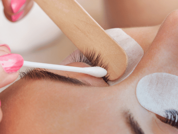 Découvrez comment vendre un institut de beauté en 2026 : préparation, prix, attentes des repreneurs et conseils pour réussir votre cession sereinement.