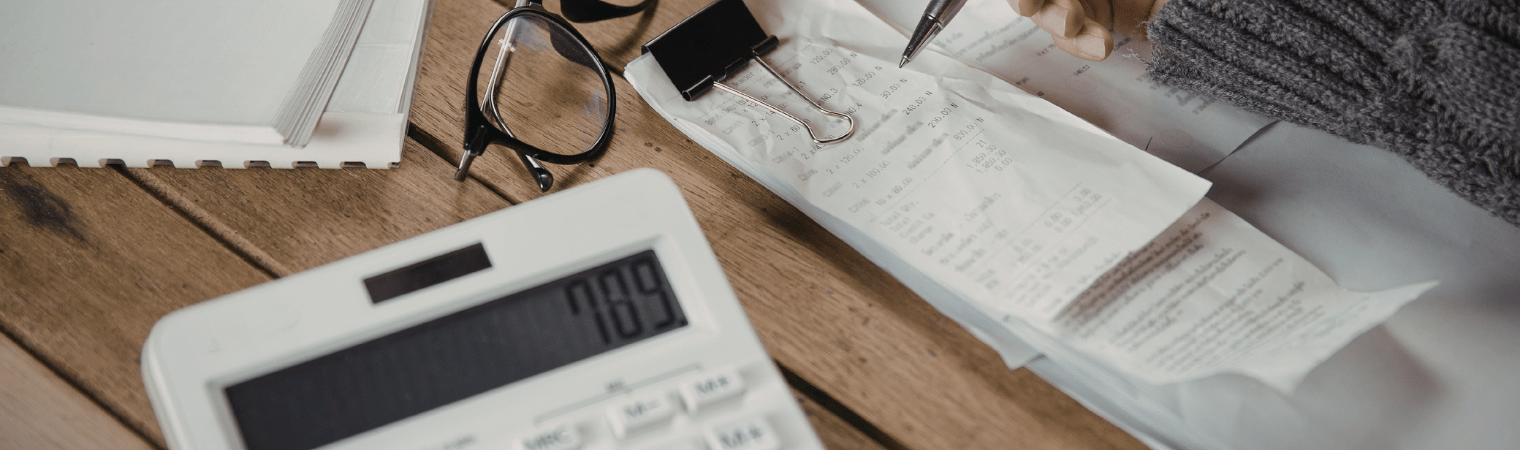 Comment financer l’achat d’un salon de coiffure : apport, prêt bancaire, crédit vendeur et trésorerie, toutes les solutions pour réussir votre reprise